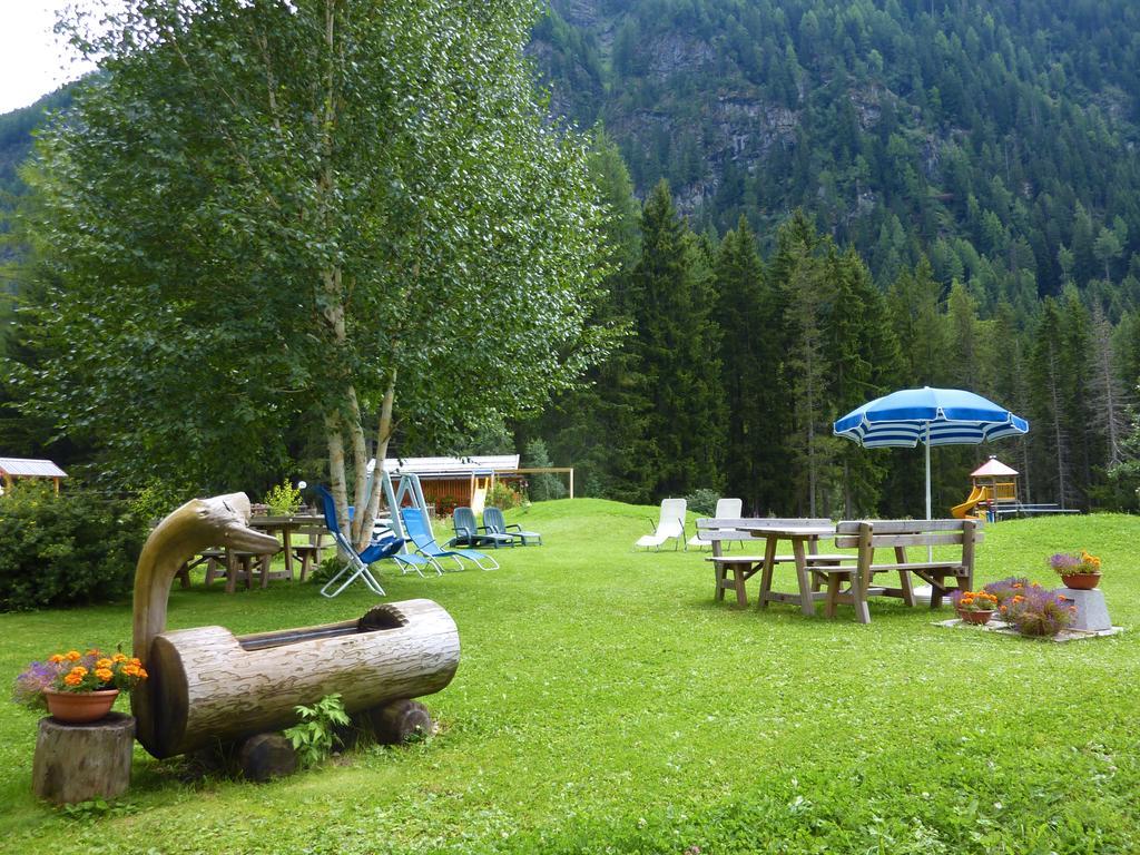 Appartamenti Majon Sotroi Campitello di Fassa Bagian luar foto