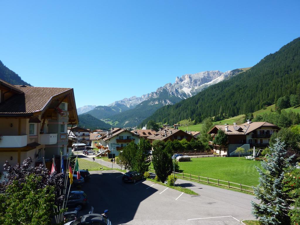 Appartamenti Majon Sotroi Campitello di Fassa Bagian luar foto