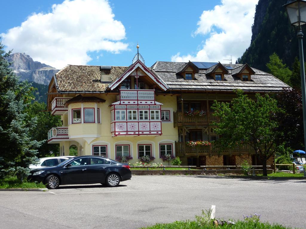 Appartamenti Majon Sotroi Campitello di Fassa Bagian luar foto