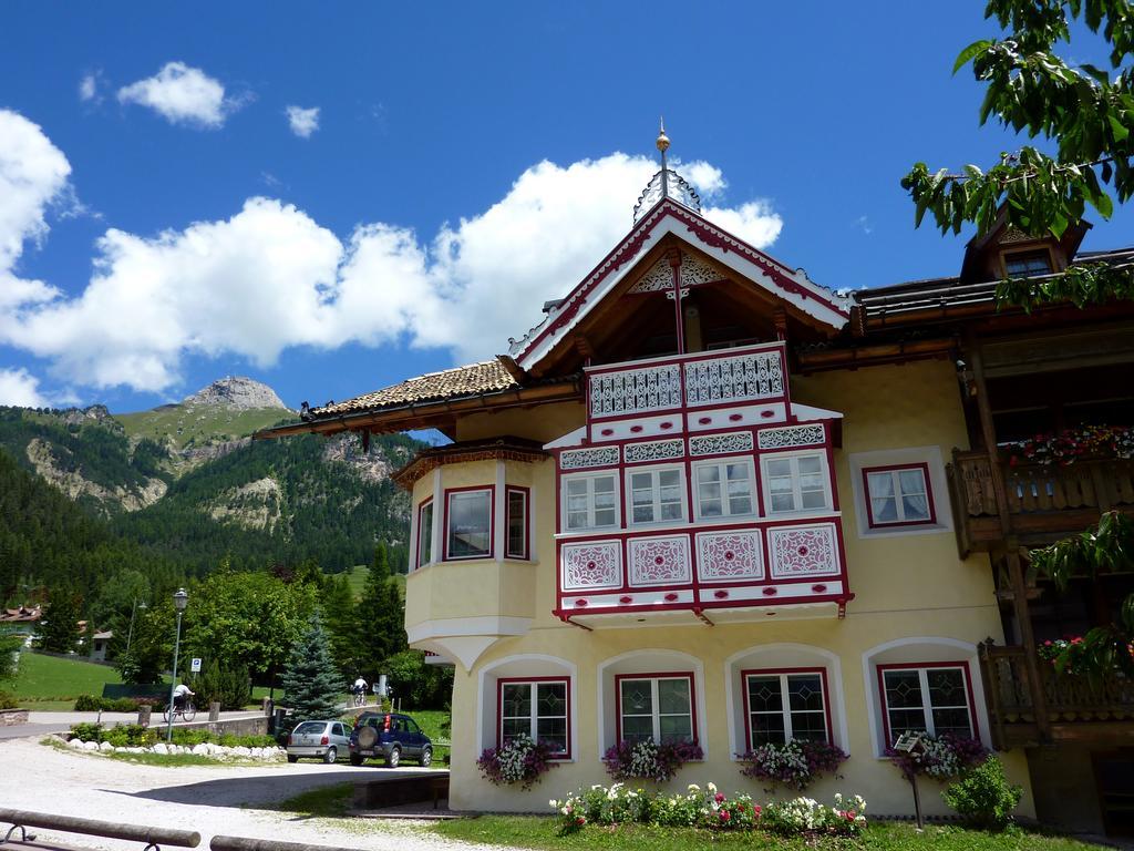 Appartamenti Majon Sotroi Campitello di Fassa Bagian luar foto